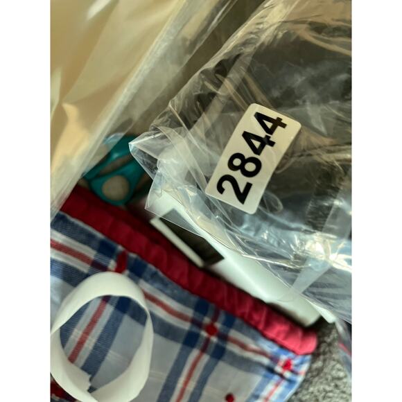 Free People Sweater Small Oversized Cropped Faux Fur Fuzzy Soft V-Neck Black - Picture 11 of 14